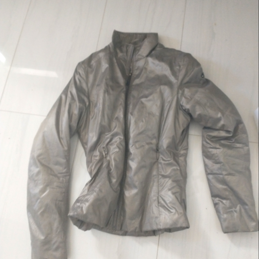 Sexy body hugging fitted Spyder light weight winter jacket